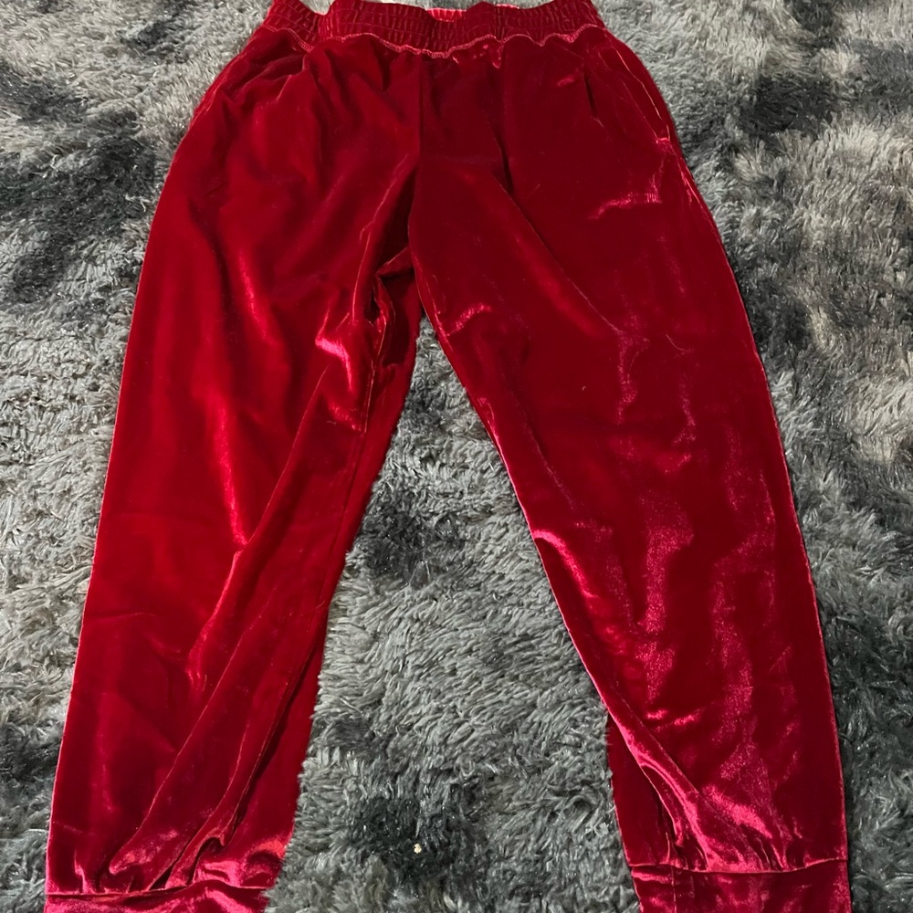 Fabletics Velvet Red Jogger Pants Woman’s Medium